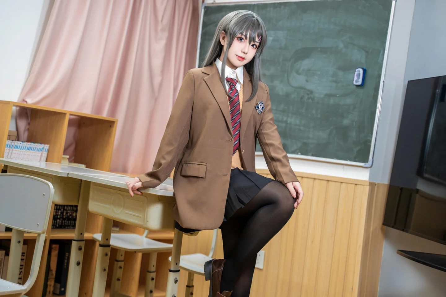 虎森森 - 樱岛麻衣 [55P-679MB] tg@simisebaisi 【丝足阁】011.webp